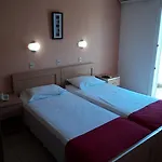 Zefyros Szálloda