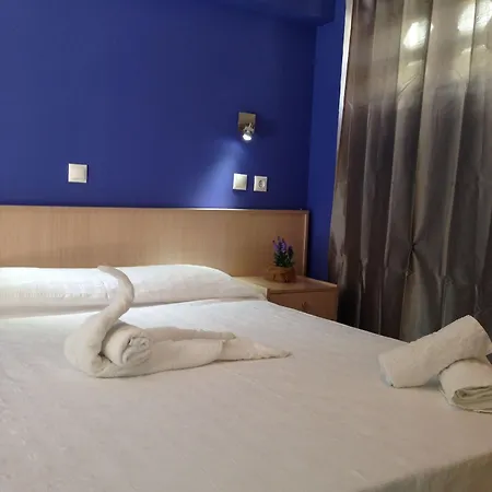 Zefyros Hotel *