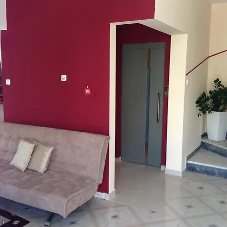 Hotel Zefyros *