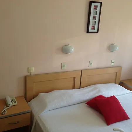 Zefyros Hotel