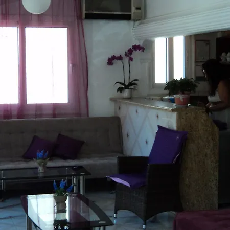 Zefyros Hotel