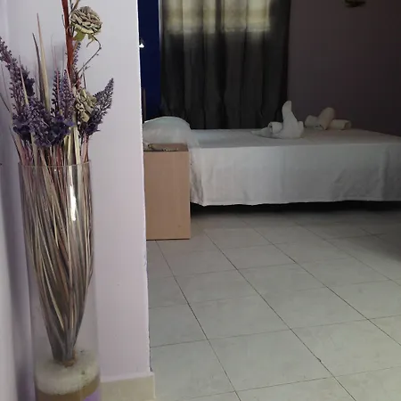Zefyros Hotel