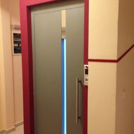 Zefyros Hotel