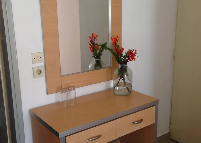 Zefyros ホテル Rhodes City