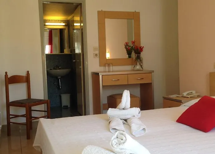 Zefyros ホテル Rhodes City